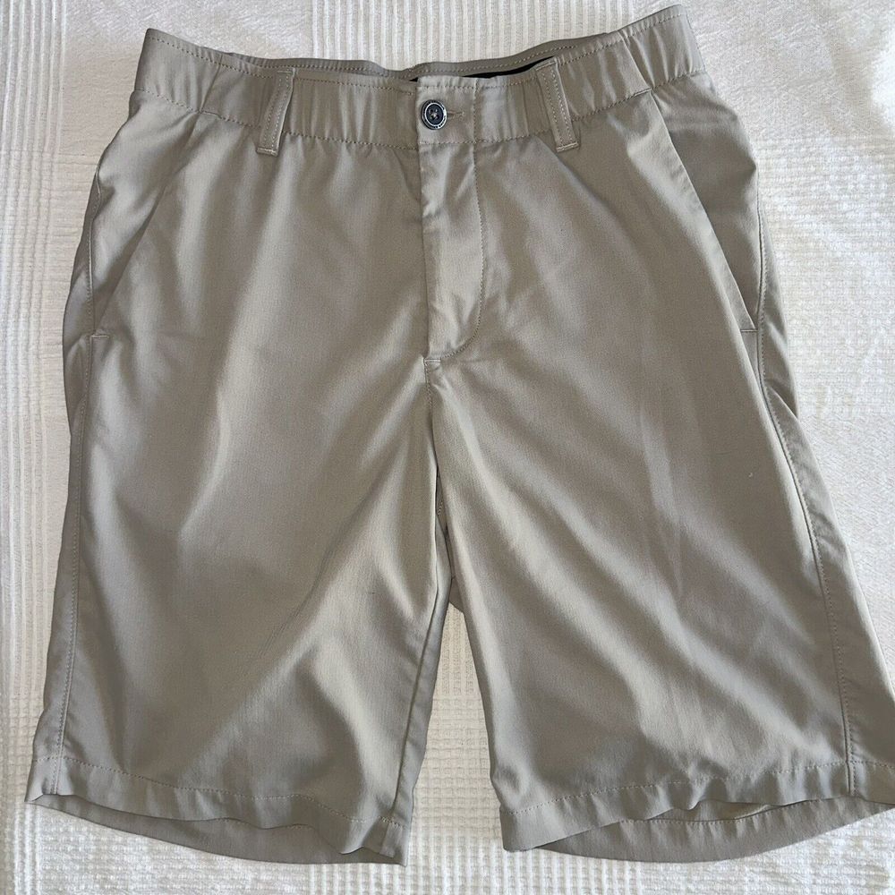 Under Armour Golf Shorts Tan Mens Size 30 Stretch WaistBand Heatgear - Picture 2 of 5